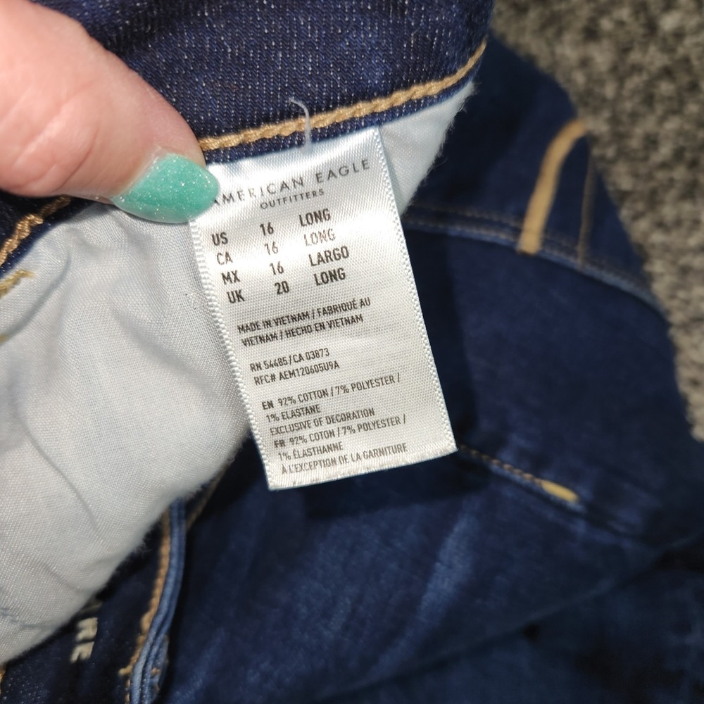 American Eagle Highest Rise Flare Jeans Super Stretch Darkwash Women's 16 Long - Picture 5 of 8